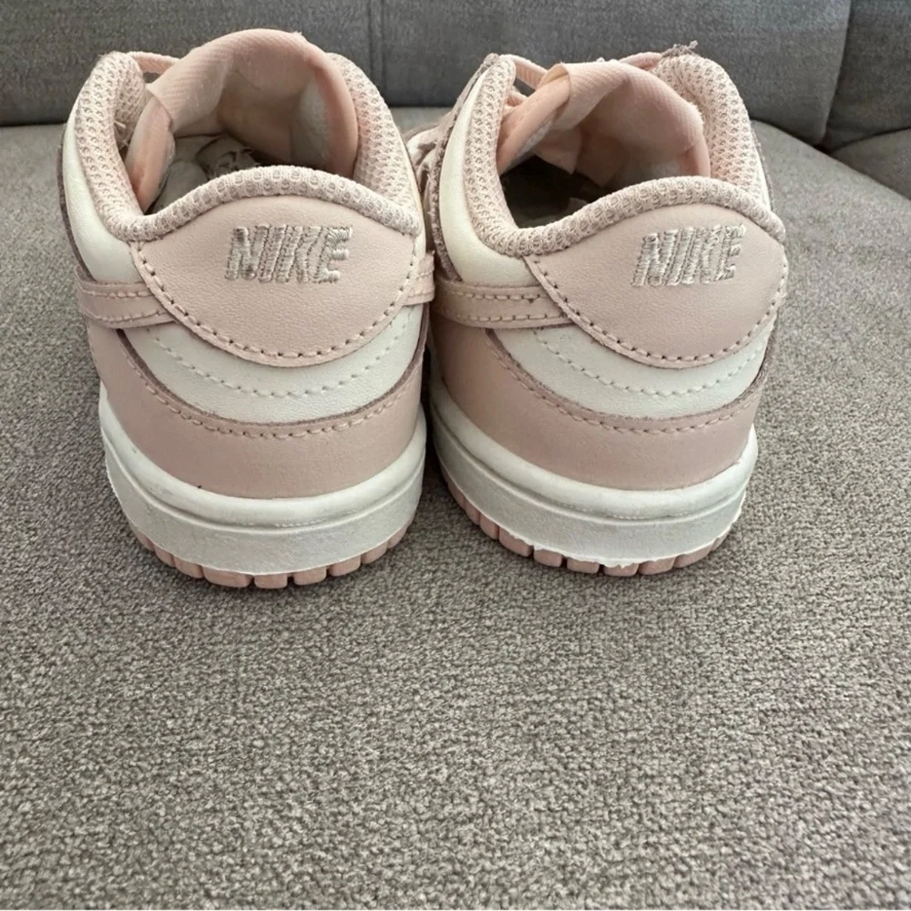Nike Pink Orange Pearl Low Dunk BLUSH PINK‎